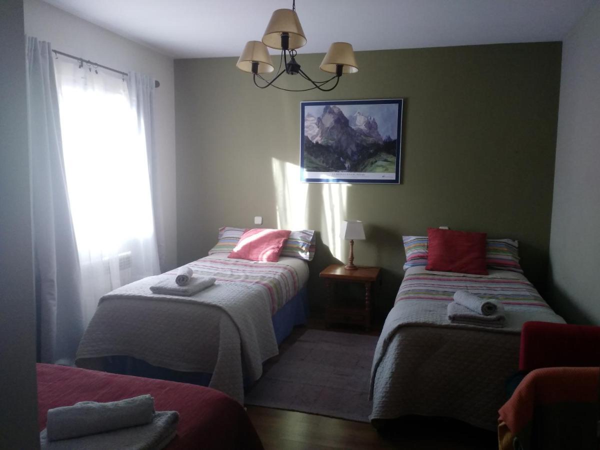 La Majada De Alameda Villa Alameda del Valle Luaran gambar